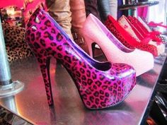 love these shoes :) jersey baby all the way Pink High Heel Shoes, Cheetah Heels, Pink Cheetah Print, Dr Shoes, Under Your Spell, Pink High Heels, Leopard Shoes, Pink Cheetah