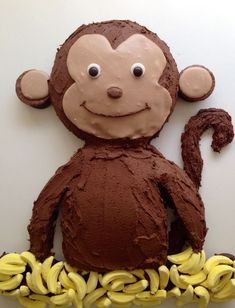 there is a cake made to look like a monkey