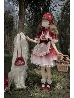 Red Hooded Cape, Mushroom Picking, Punk Style Outfits, Ren Fair, Mushroom Fairy, Mode Crochet, Old Fashion Dresses