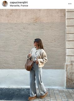 Casual Outfit Women, Mantel Outfit, Ig Reels, Story Ig, Autumn Fits, Cold Outfits, Video Photo, Outfit Women