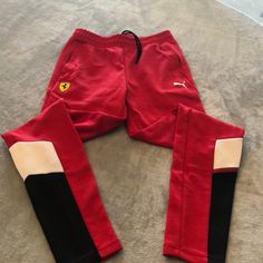 Nwot Mens Ferrari Red Puma Sweatpants With Pocket Zippers Size S Red Joggers With Pockets For Jogging, Red Athleisure Sweatpants With Pockets, Red Athleisure Sweatpants For Sports, Sporty Red Jogging Pants, Red Sporty Jogging Pants, Sporty Red Pants For Jogging, Red Athleisure Bottoms For Jogging, Red Sportswear Sweatpants For Jogging, Sporty Red Jogging Bottoms