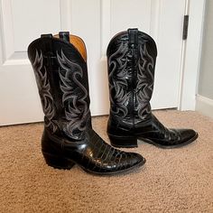 Good Used Condition Nocona Black Alligator Boots. Soles Still Have Life In Them. Mostly Worn For Dancing, Not Every Day Wear. Size 9d. Reasonable Offers Will Be Considered. Black Cowboy Boots For Men, Western Black Boots With Crocodile Pattern, Crocodile Cowboy Boots, Alligator Boots, Black Alligator, Cowboy Western, Western Cowboy Boots, Western Boots, Cowboy Boots