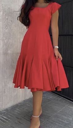 Dressy Casual Outfits, Frock For Women, Cute Modest Outfits, Stylish Short Dresses, Elegant Dresses Classy, Designer Dresses Casual, Frock Design, Fashion Attire, African Fashion Dresses