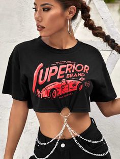 Shirt With Chains, Reworked Clothes, Ropa Upcycling, Chain Shirt, Diy Cut Shirts, Cropped Tee Shirt, Diy Clothes Design, High Fashion Outfits, Simple Trendy Outfits