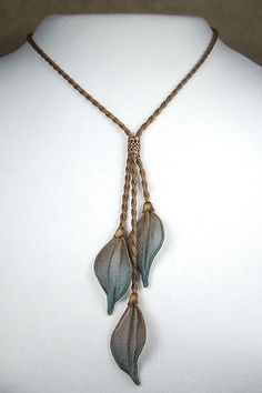 3-Leaf Dangle Necklace: Sarah Cavender: Metal Necklace - Artful Home Diy Necklace Easy, Diy Jewelry Necklace, Handmade Jewelry Earrings, Dangle Necklaces, Leaf Jewelry, Handmade Wire Jewelry, Metal Necklaces, Beads And Wire, Crochet Jewelry