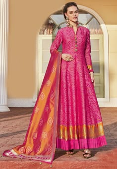 Pink Anarkali Suits, Wedding Salwar Kameez, Celana Fashion, Pink Anarkali, Bandhani Dress, Designer Anarkali Suits, Frock Style, Designer Anarkali