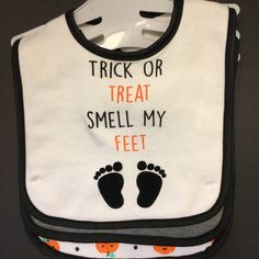 Bibs Include “Trick Or Treat Smell My Feet”, Grey, And Jack-O’-Lantern Velcro Fasteners Smoke-Free Home Cat-Friendly Home (Stray Black Hairs May Be Present. I Keep All My Items In Plastic Containers With Lids To Minimize This.) Plastic Containers With Lids, Baby Black, Cat Friendly Home, Plastic Containers, Modern Baby, Cat Friendly, Baby Halloween, Jack O, Baby Bibs