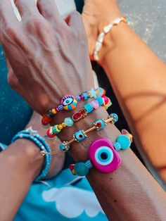 Shop the vacation-ready looks in our picks below, and you'll be set for summer. Catch the wave of these fun summer jewelry trends: Get them now before they're gone. Our beaded summer bracelets are a must in every summer wardrobe! kindly br advised large fuchsia eyes have marks in their body,it is part of the design,each piece is unique, as seen in listing pictures. PLEASE READ: PLEASE LEAVE A VALID CONTACT/PHONE NUMBER ,AS A NOTE AT ALL ORDERS,FOR THE SHIPPING SERVICE   All items are adjustable Summer Catch, Pineapple Bracelet, Summer Jewelry Trends, Protection Eye, Hippie Bracelets, Summer Bracelets, Gift For Her Birthday, Shell Bracelet, Funky Jewelry