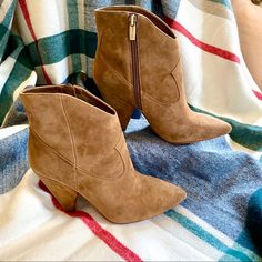 These Adorable Boots Have Never Been Worn And Are Perfect For Fall! The Color Of This Bootie Allows It To Go With So Many Different Outfits Whether It’s Leggings Or Skinny Jeans Or A Cute Fall Dress. Cute Fall Dress, Camel Boots, Leopard Print Booties, Chunky Heel Booties, Lace Booties, Black Suede Booties, Block Heel Ankle Boots, Studded Boots, Pointed Toe Boots