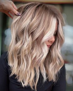 White Money Piece on Delicious Beige Base Dirty Blonde Hair Ideas, Blonde Hair Ideas, Dark Blonde Hair Color, Dyed Blonde Hair, Blonde Curly Hair, Ash Blonde Hair, Dark Blonde Hair