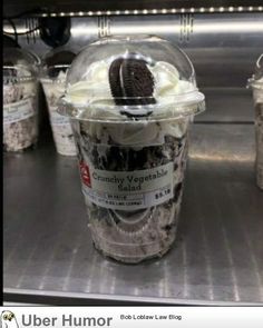 an ice cream sundae with oreo cookies in it