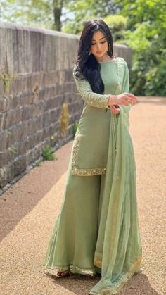 Eid Outfit Ideas, Suits For Women Indian, Punjabi Dresses, Fancy Dress Ideas, Trendy Outfits Indian, Desi Fits, Outfits Indian, Traditional Indian Dress, Desi Outfits