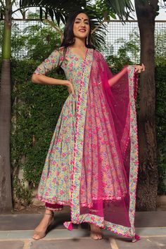 Anarkali Suits With Laces, Kurta Designs For Short Height Women, Photos In Anarkali Suit, Anarkali Kurta Set With Dupatta, Women Suit Indian, Cotton Suit Neck And Sleeves Design, Printed Anarkali Suits Cotton, Floral Kurta Sets For Women, Anarkali Sets For Women