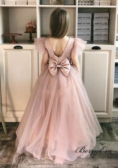 Description: 1.material:tulle,elastic satin,ponge 2.shipping time: 20 days 3.All dresses are made after orders, we don't accept refund for custom order(custom size) because we couldn't resell it anymore, for standard order, if our dress has quality problem please show us some proofs we will help you solve them.If our dress don't have quality problems, and you just don't like it, please contact us first. Any questions email us:berryeraofficial@outlook.com