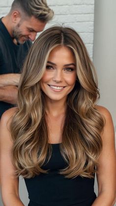 Discover the latest bronde hairstyle ideas incorporating stunning balayage techniques. Explore balayage for brunettes, mushroom balayage, caramel hues, low maintenance options, and more. Elevate your look with chic balayage on dark hair or a balayage with money pieces. Find 10 trendy spring and cozy fall hair color ideas for brunettes, as well as stylish seasonal inspirations like pecan sandie and Boston cream pie. Unveil bombshell hair color ideas for summer and autumn, along with the best 2... Cool Tone Bronde Haircolor, Balayage With Money Pieces, Bronde Haircolor With Money Pieces, Money Peice, Mushroom Balayage, Mushroom Bronde, Balayage For Brunettes, Pecan Sandie, Balayage On Dark Hair