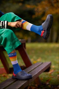 Sock Advertising, Socks Photoshoot, Barbour Kids, Socks Photography, Sock Store, Socks Aesthetic, Advertising Fashion, Sneakers And Socks, Led Fashion