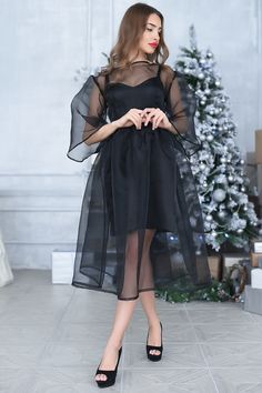 Organza Outfit, Organza Styles, Mode Kimono, Lee Taeyong, 가을 패션, Mode Inspiration, Sheer Sleeves, Fancy Dresses