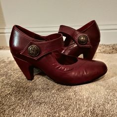 These Vintage Mary Jane-Style Shoes Are A Beautiful Burgundy Color, With Approx. 2.5" Heels And Velcro Closure. Never Worn, In Original Box. European Size 40, A Little Too Small For My Size 9 Feet. Would Be Just The Thing For Swing Dancing, Or For The Vintage Fashionista! From A Smoke And Pet-Free Home. Medium Width Heels With Red Sole And Round Toe, Burgundy Heels With Round Toe, Burgundy Almond Toe Heels Medium Width, Vintage Burgundy Heels With Round Toe, Burgundy Low Heel Heels With Medium Width, Burgundy Low Heel Medium Width Heels, Burgundy Ankle-high Leather Heels, Vintage Burgundy Closed Toe Heels, Flapper Shoes