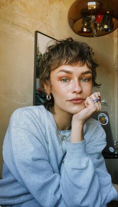 Shag Haircut Aesthetic, Subtle Mullet Hairstyle Women, Mullet With Highlights, Mini Mullet, Pixie Cut Wavy Hair, Androgynous Haircut, Short Shaggy Haircuts, Helmet Hair, Women Mullet