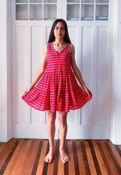 Pretty and comfy.... Do your thing in this one of a kind hot pink dress. Wear with zipper closed or open.  This dress is unique and was lovingly made in Chile. Packaged for shipping in an eco friendly biodegradable envelope. Measurements: Size: M  Chest: 96 cm, 37 inches Waist: 96 cm, 37 inches  Length: 78 cm, 31 inches Do Your Thing, Hot Pink Dress, Hot Pink Dresses, Oversized Dress, Candy Stripes, Dress Clothes For Women, Pink Dress, Biodegradable Products, Hot Pink