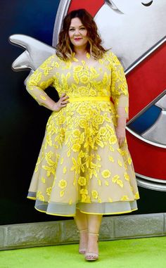 Plus Size Wedding Dresses With Sleeves, Yellow Lace Dresses, Lace Dress Styles, Center Of Attention, Plus Size Gowns, African Lace Dresses, Melissa Mccarthy, Classy Dress Outfits, African Print Fashion Dresses