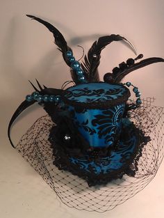 Blue and Black Velvet Mini Top Hat Burlesque Mini Top Hat Gothic Halloween Steampunk Lolita. $50.00, via Etsy. Moda Steampunk, Halloween Steampunk, Feather Top, Mad Hat, Mad Hatter Hats, Steampunk Hat, Steampunk Wedding, Mini Top Hat