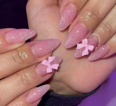 Coquette Aesthetic Nails, Eye Nails Design, Celebrity Nails Trends, White Fall Nails, Short Fall Nail Designs, Pink Ribbon Nails, Short Fall Nail, Coquette Nail, Disney Christmas Nails