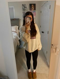 uggs, leggings, sweater Ugg And Leggings Fit, Cute Simple Outfits Leggings, Leggings And Sweater Outfit Fall, Platform Uggs Outfit Leggings, Cold Winter Outfits Leggings, Dressy Leggings Outfit Fall, How To Style Uggs With Leggings, Uggs And Legging, Uggs And Leggingsoutfit