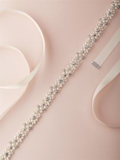 Extra Long Ivory Pearl and Crystal Wedding Dress Sash Belt Pearl Wedding Dress Belt, Dress Sash Belt, Wedding Dress Sash Belt, Rose Wedding Dress, Beaded Lace Wedding Dress, Crystal Wedding Dress, Pearl Wedding Dress, Long Statement Earrings, Pola Manik