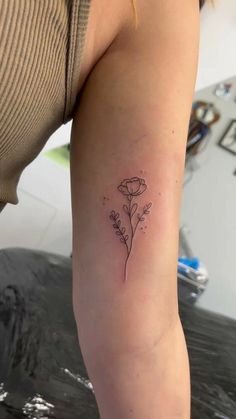 Tattoo ideas Delicate Inner Arm Tattoo, Womens Fine Line Tattoo, Flower Tattoo Location, 3 Flowers Tattoo, Dainty Wildflower Tattoo, Minimal Line Tattoo, Small Detailed Tattoos, Flower Tattoo On Arm, Thigh Flower Tattoo