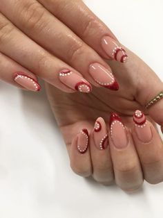 Short Acrylic Nails Almond Winter, Abstract Holiday Nails, Abstract Winter Nails, Christmas Abstract Nails, Artistic Nail Art, Abstract Christmas Nails, Christmas Oval Nails, Nail Inspiration Christmas, Christmas Nails Oval