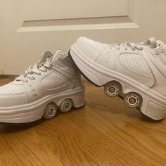 White roller skate shoes! They can light up. Woman’s size 6-6.5