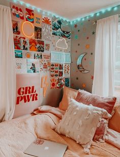 Dorm Room Inspo, Cool Dorm Rooms, College Dorm Room Decor, College Decor, Dorm Room Designs, Girls Dorm Room, Cute Dorm Rooms, Dorm Room Inspiration