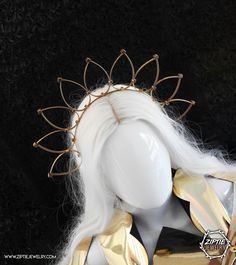 MINIMALISTIC YET EYECATCHING GOLD HALO CROWN, PERFECT FOR PHOTOSHOOTS AND FESTIVALS + Beautiful leaf style Gold Halo Crown / Headband / Headdress + + Can be worn over the hair like a traditional headband or across the forehead for a more boho style look + + Crown measures 8.50 inch / 21.5 centimetre in height and 11 inch / 28 centimetre in width +  + The leaf height measured from the headband is 3.0 inch / 7.5cm+ + Very lightweight,durable, elastic and comfortable to wear + + Made from metal hea Diy Zip Tie Halo Crown, Adjustable Gold Costume Headpieces, Gold Structured Crown Headpiece For Festival, Handmade Adjustable Gold Headpiece, Sun Headband, Gold Halo Crown, Halo Headpiece, Festival Headband, Halo Headband