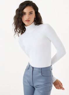 Turtleneck Style, Turtleneck Shirt, White Turtleneck, Ribbed Turtleneck, Long Sleeve Turtleneck, Denim Leggings, Turtle Neck Top, Sweater Blouse, Fall Wardrobe