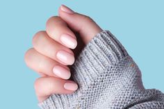 If You’re a Manicure Minimalist, You’ll Love the Soap Nail Trend Soap Nails, Dior Nail Glow, Biab Nails, Dior Nails, Sheer Nails, Opi Nail Colors, Nagellack Trends, Nail Color Trends, Pearl Nails