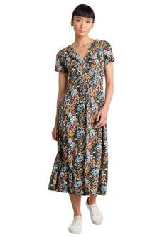 Upgrade your look with the Seasalt Cornwall Chapelle Dress. This midi-length dress is crafted from an organic cotton jersey and is finished with a stylish, soft, figure-skimming fit and is updated with an all-over print for a flattering look. | Seasalt Cornwall Women's Printed Chapelle Dress, 12 Spring Viscose Stretch Midi Dress, Spring Stretchy Viscose Midi Dress, Casual Stretch Viscose Maxi Dress, Stretch Cotton Midi Dress For Spring, Casual Short Sleeve Maxi Dress In Viscose, Casual Stretch Floral Print Midi Dress, Cotton Stretch Midi Dress Knee-length, Stretch Cotton Midi Dress Knee-length, Stretch Cotton Knee-length Midi Dress