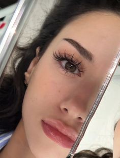 Natural look 💌 Pretty Lashes Aesthetic, Wispy Fake Lashes, Soft Cat Eye Lash Extensions, Sick Makeup Look, Lashes Extensions Styles, Lash Inspo Eyelash Extensions, Eyelash Aesthetic, Eyelash Looks, Lashes Extensions Natural