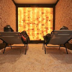 Spa Relaxation Room, Himalayan Salt Room, Meditation Room Design, Massage Room Design, Better Breathing, Home Spa Room, Zen Home, Salt Room