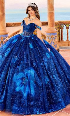 Shimmery Blue Dress, Blue Glitter Gown, Dressing Gown Dress, Royal Blue Ball Gown, Royal Gowns, Midnight Color, Princesa Real, Modern Dresses, Blue Ball Gowns