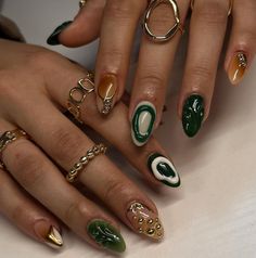 Maximalist Nails Short, Earth Tone Nails Designs, Eclectic Nails, Earth Nails, Nuance Nail, Girls Nail Designs, Hippie Nails, Colorful Nail, Girls Nails