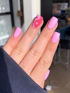 Coffin Acrylic Nails Ideas, Short Acrylic Nails Almond, Nails Almond Acrylic, Nails Short Acrylic, Yin Yang Nails, Acrylic Nails Short, Acrylic Nails Almond, Rounded Acrylic Nails