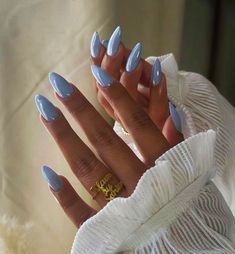 25 Chrome Nail Designs to Help You Shine Bright Blue Chrome Nails, White Chrome Nails, April Nails, Light Blue Nails, Baby Blue Nails, Chrome Nail Art, Milky Nails, Blue Chrome