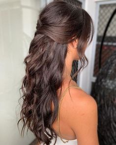 Ideas For Prom Hair, Curls Hairstyles For Prom, Curls For Bridesmaid, Hair Styles Curls Formal, Hair Styles Curled Half Up Half Down, Curled Hairstyles For Wedding, Hairstyle Down With Curls, Hair Up Looks, Curled Hair For Formal