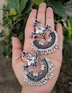 Add charm and charisma to your beautiful personality with these exquisitely handcrafted Afghani earrings made with high quality German Silver. The intricate design and the glass enamel work renders these earrings a very unique and classy look. Pair them up with any formal or casual attire and gather compliments all the way!Weight 25gmLength 2.8"Width 1.8" Oxidised Jewellery Earrings, Vintage Indian Jewelry, Beautiful Personality, Junk Jewelry