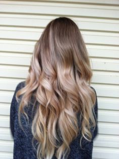 Blonde ombré Natural Blond Hair, Gold Ombre Hair, Rapunzel Of Sweden, Blonde Natural, Twisted Hair, Blonde Curly Hair, Hair Ombre, Ombré Hair, Bohol