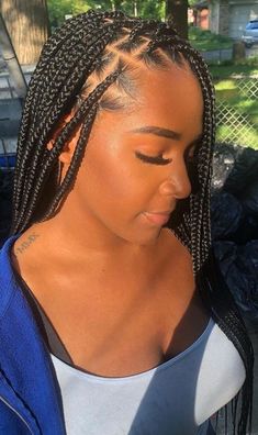 Box Braids Updo, Side Braid Hairstyles, Long Box Braids, Box Braids Hairstyles For Black Women, Side Hairstyles, Cute Box Braids Hairstyles, Small Braids, Box Braids Styling, Braids With Curls