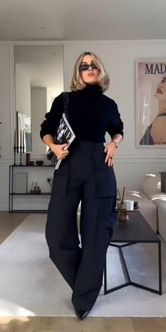 Classy Urban Outfits, Fashion Boss Aesthetic, Erika Girardi Outfits, Boss Woman Aesthetic Outfits, Fall 2024 Fashion Trends Plus Size, Edgy Office Outfit, Casual Outfits Blazer, Western Office Outfits, Classy Business Outfits For Women