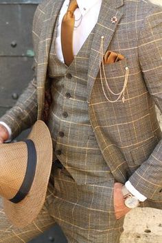 Plaid Suit Men, Black Suit Vest, Plaid Wedding, Mens Suit Style, Suits Groom, Dapper Suits, Classy Suits, Groom And Groomsmen Attire, Wedding Suits Groom