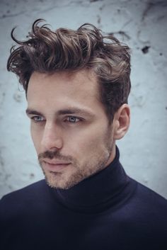 hair Men's Curly Hairstyles, Pompadour Hairstyle, Quiff Hairstyles, Wavy Hair Men, Hair 2018, Popular Haircuts, Corte De Cabelo Masculino, Trendy Haircuts, Curly Hair Men